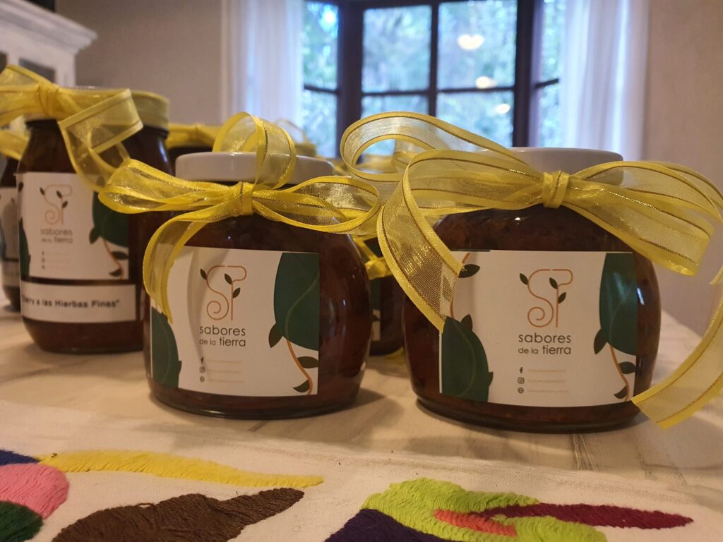 Cherry a las Hierbas Finas!